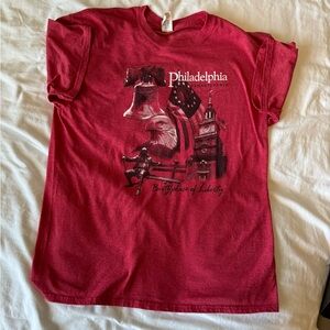 Philadelphia Pennsylvania red large unisex tee shirt.